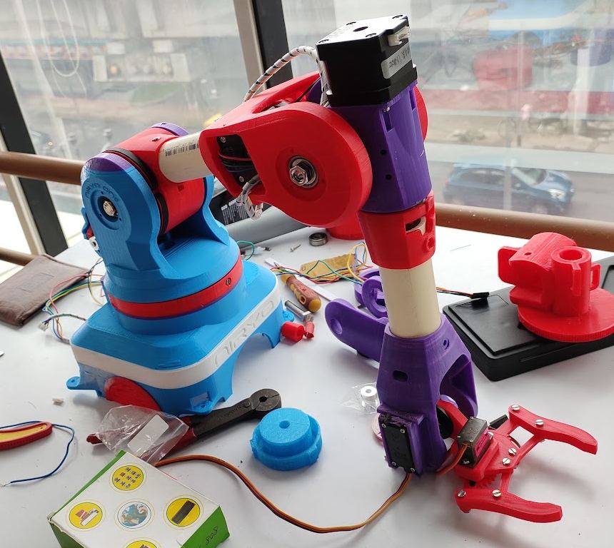 3D printed robot arm